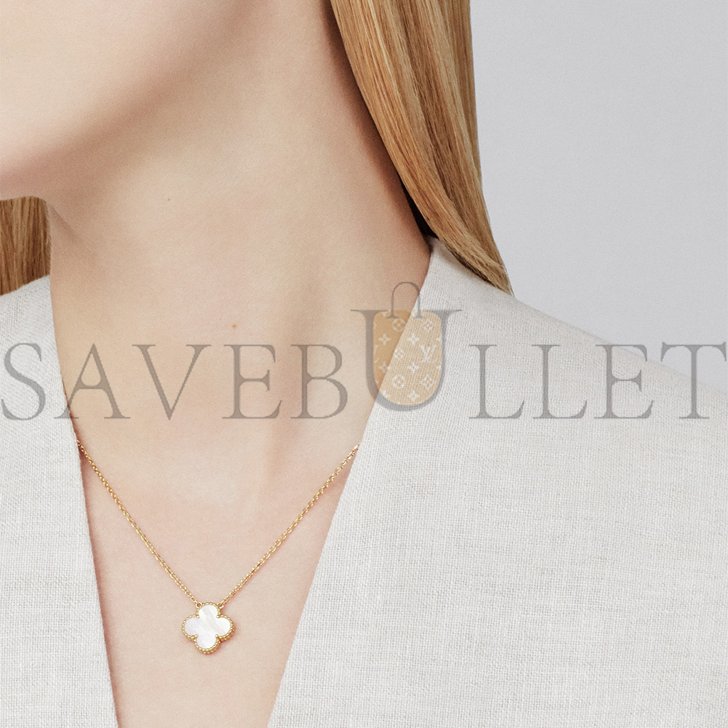 VAN CLEEF ARPELS VINTAGE ALHAMBRA PENDANT - YELLOW GOLD, MOTHER-OF-PEARL VCARA45900 VAN CLEEF ARPELS VINTAGE ALHAMBRA PENDANT - YELLOW GOLD, MOTHER-OF-PEARL VCARA45900
